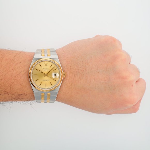 Rolex Datejust 17013 36mm Champagne Index Dial Fluted Bezel Integrated Band - Picture 9 of 10